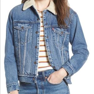 LEVI’S Sherpa Trucker Jacket in Extremely Lovable